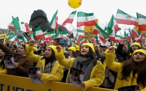 Iranians Rally Against Rouhani in Paris