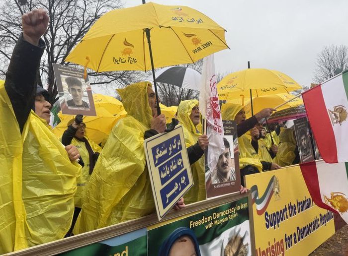 American protesters call for Iranian regime change protests